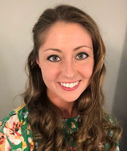 Meet your Posher, Stephanie